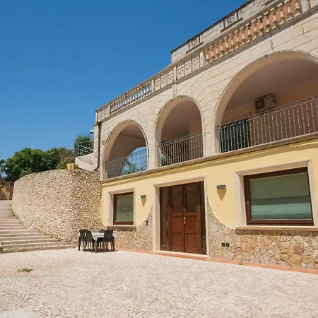 Sabina Lecce