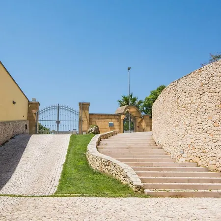 Sabina * Lecce